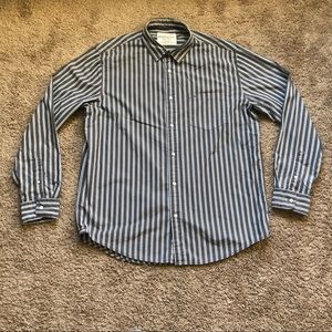 Aéropostale gray pinstriped long sleeve casual button down shirt